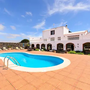 Clara 1 , Conil España